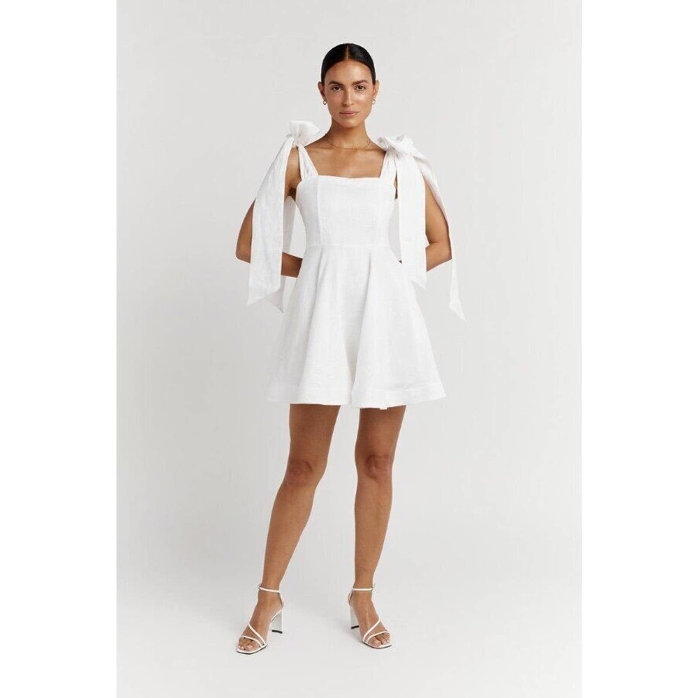 DISSH Sz 6 US AU 10 White Aisle Linen Bow Tie Shoulders Mini Dress